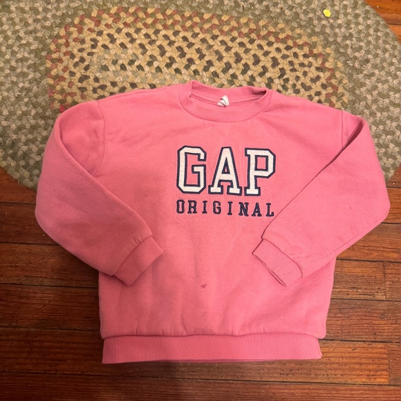 GAP Other - Gap sweatshirt girls size 5T